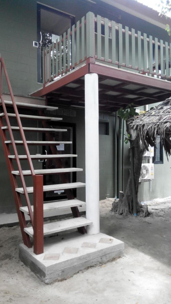 Stones Bar Dorm Rooms Koh Phi Phi Exterior photo